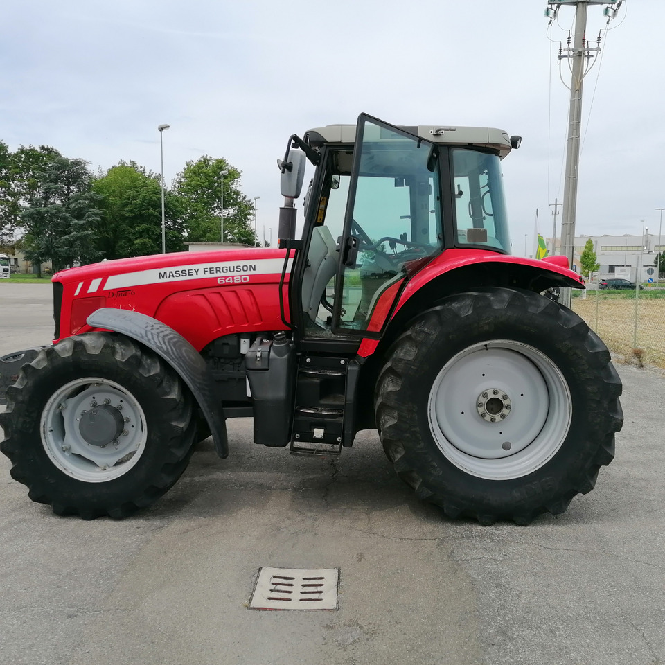 MASSEY FERGUSON - 장궤형 트랙터 : 사진 5 MASSEY FERGUSON - 장궤형 트랙터 : 사진 5