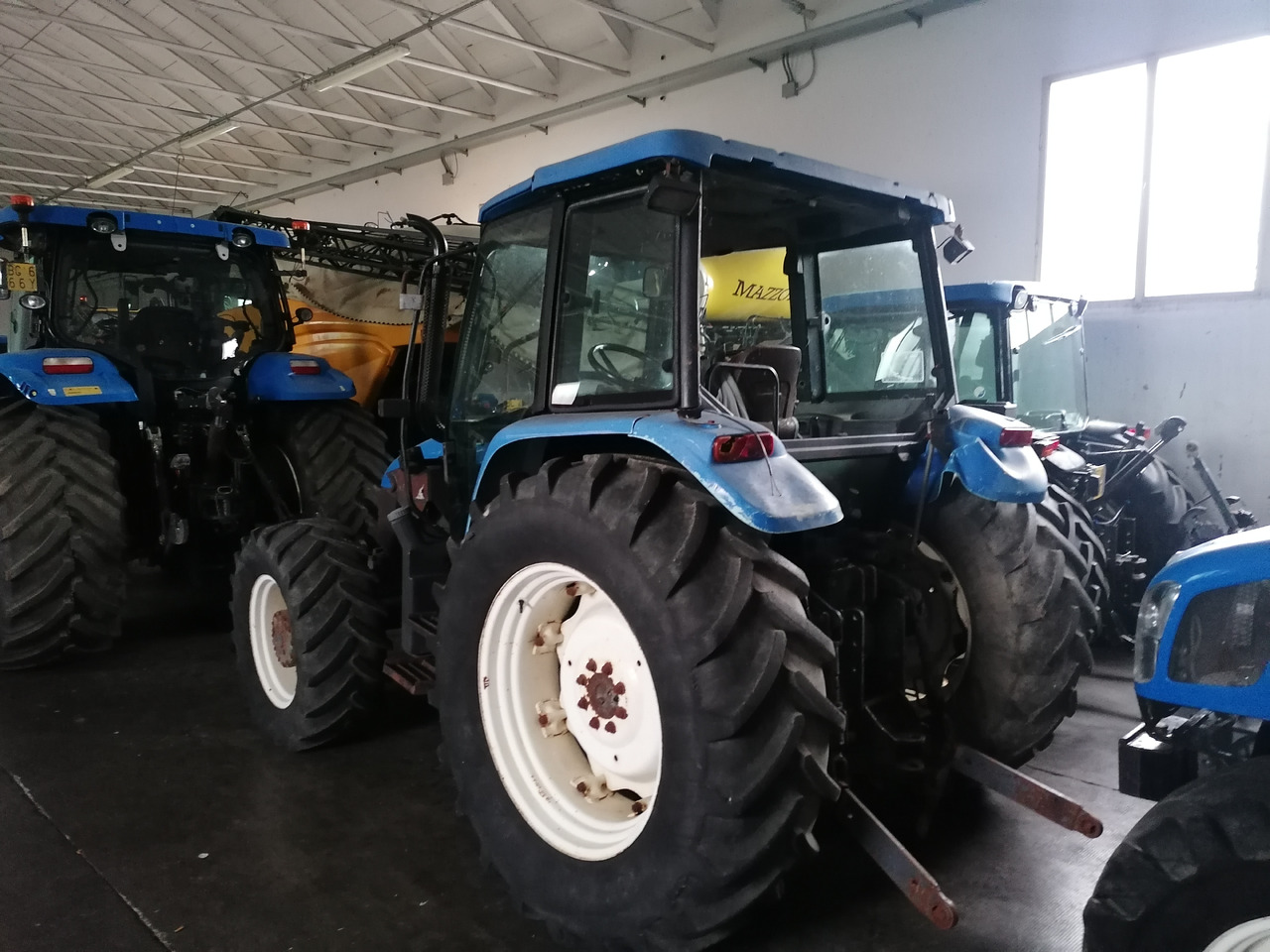NEW HOLLAND TL 90 - 장궤형 트랙터 : 사진 5 NEW HOLLAND TL 90 - 장궤형 트랙터 : 사진 5