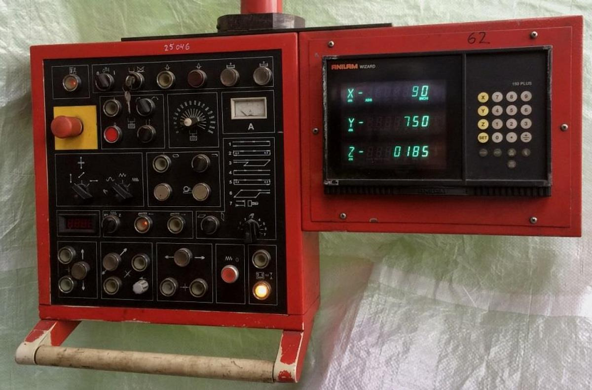Konsolfräsmaschine (Universalfräsmaschine) STROJTOS - 밀링 머신 : 사진 2 Konsolfräsmaschine (Universalfräsmaschine) STROJTOS - 밀링 머신 : 사진 2