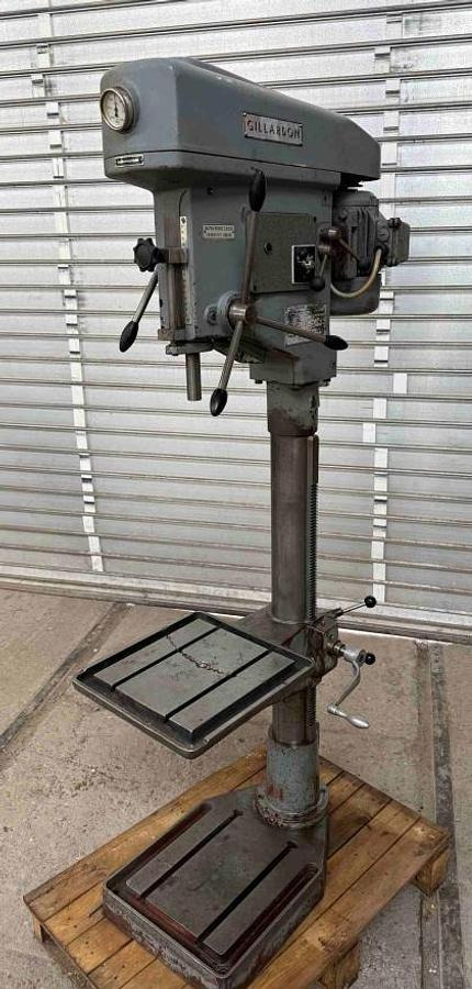Säulenbohrmaschine GILLARDON - 벤치 드릴 : 사진 1 Säulenbohrmaschine GILLARDON - 벤치 드릴 : 사진 1
