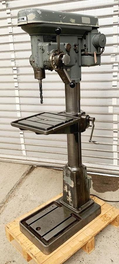 Säulenbohrmaschine IXION - 벤치 드릴 : 사진 1 Säulenbohrmaschine IXION - 벤치 드릴 : 사진 1