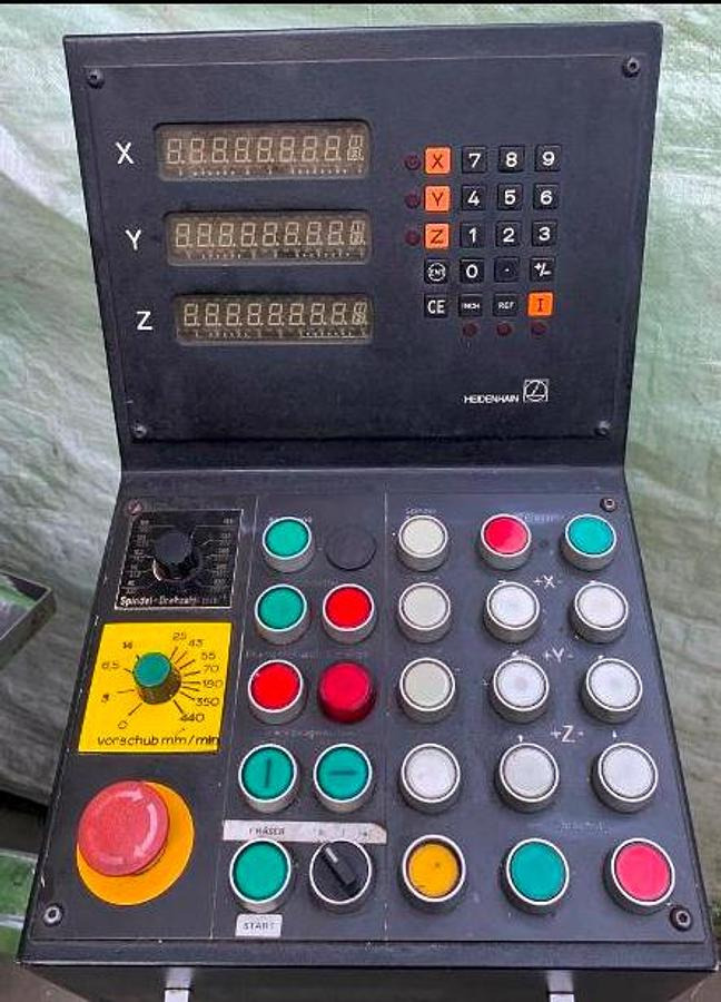 Werkzeugfräsmaschine KUNZMANN - 밀링 머신 : 사진 2 Werkzeugfräsmaschine KUNZMANN - 밀링 머신 : 사진 2