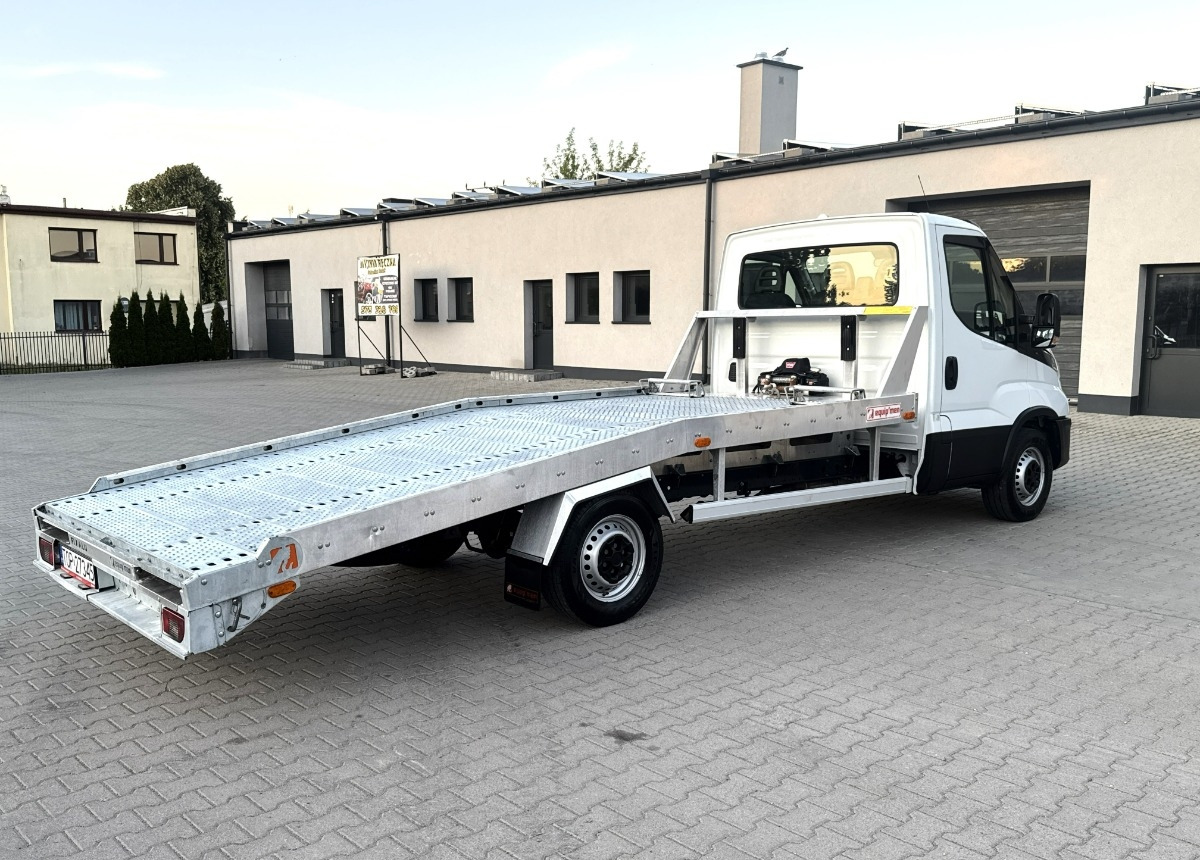 Iveco Daily 3.0 160KM Rok 2022 55 tys km przebiegu AUTOLAWETA Najazd laweta - 자동 운반 장치 트럭 : 사진 3 Iveco Daily 3.0 160KM Rok 2022 55 tys km przebiegu AUTOLAWETA Najazd laweta - 자동 운반 장치 트럭 : 사진 3