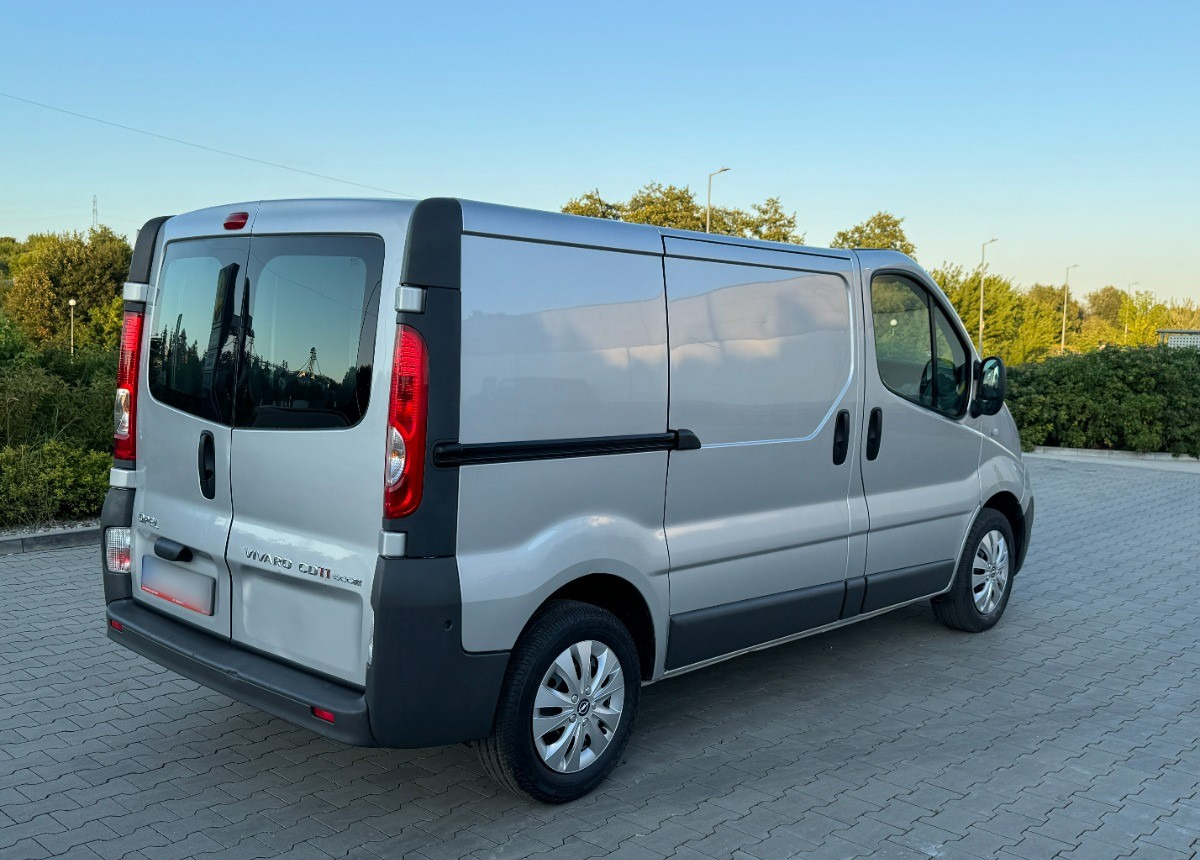 Opel Vivaro 2.0 DCI 115KM 2014 Rok Klimatyzacja Nawigacja BEZWYPADKOWY - 패널 밴 : 사진 4 Opel Vivaro 2.0 DCI 115KM 2014 Rok Klimatyzacja Nawigacja BEZWYPADKOWY - 패널 밴 : 사진 4