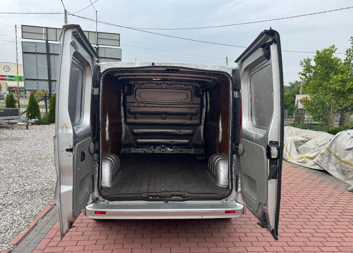 Opel Vivaro L1H1 Blaszak 3 osobowy Klimatyzacja - 패널 밴 : 사진 5 Opel Vivaro L1H1 Blaszak 3 osobowy Klimatyzacja - 패널 밴 : 사진 5