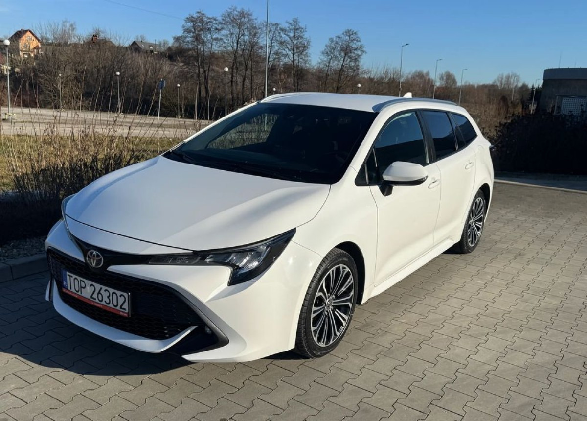 Toyota Corolla 1.8 Hybrid Active Niski przebieg LED FV23 W SUPER STANIE - 차량 : 사진 3 Toyota Corolla 1.8 Hybrid Active Niski przebieg LED FV23 W SUPER STANIE - 차량 : 사진 3