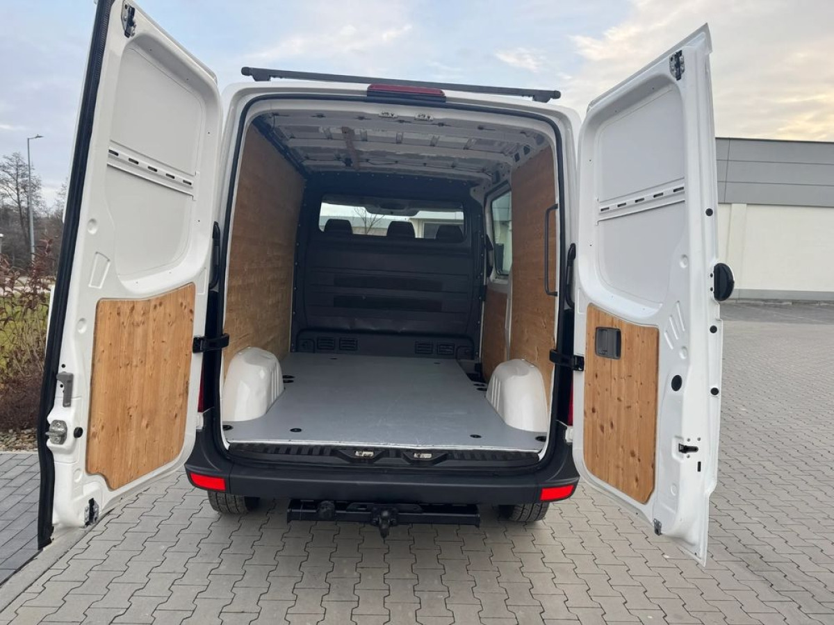 Volkswagen Crafter Volkswagen 2.0 TDI 140 KM Klimatyzacja HAK - 패널 밴 : 사진 5 Volkswagen Crafter Volkswagen 2.0 TDI 140 KM Klimatyzacja HAK - 패널 밴 : 사진 5
