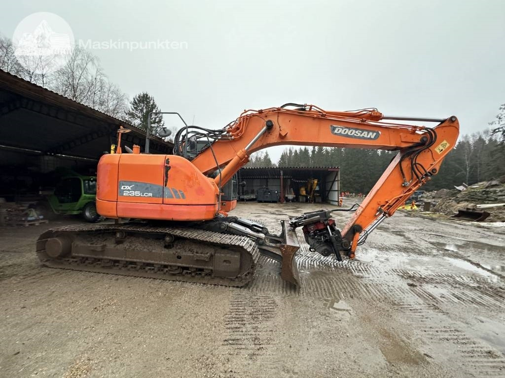 Doosan DX 235 LCR - 크롤러 굴삭기 : 사진 5 Doosan DX 235 LCR - 크롤러 굴삭기 : 사진 5