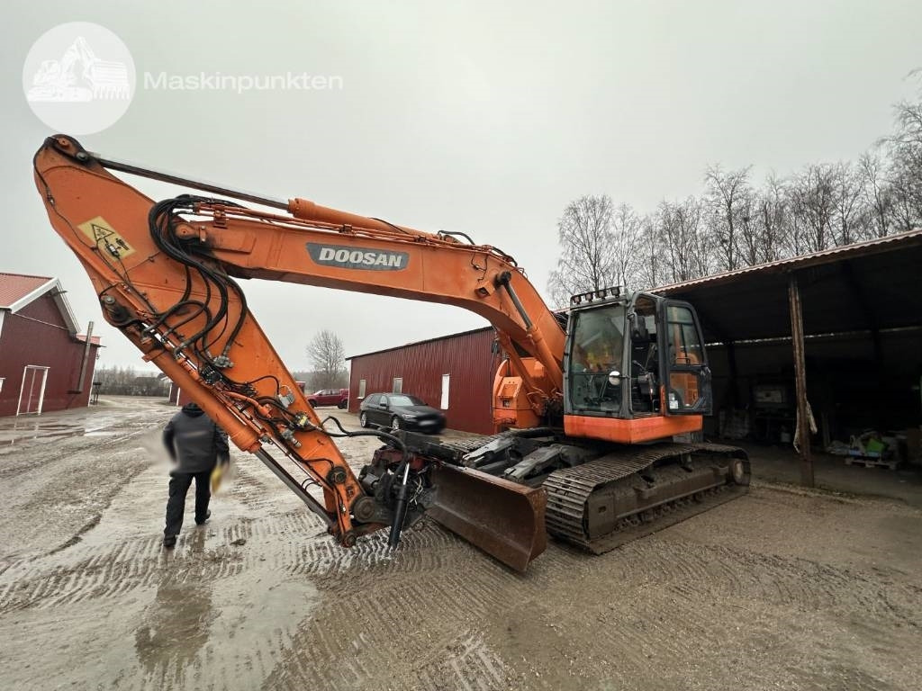 Doosan DX 235 LCR - 크롤러 굴삭기 : 사진 3 Doosan DX 235 LCR - 크롤러 굴삭기 : 사진 3