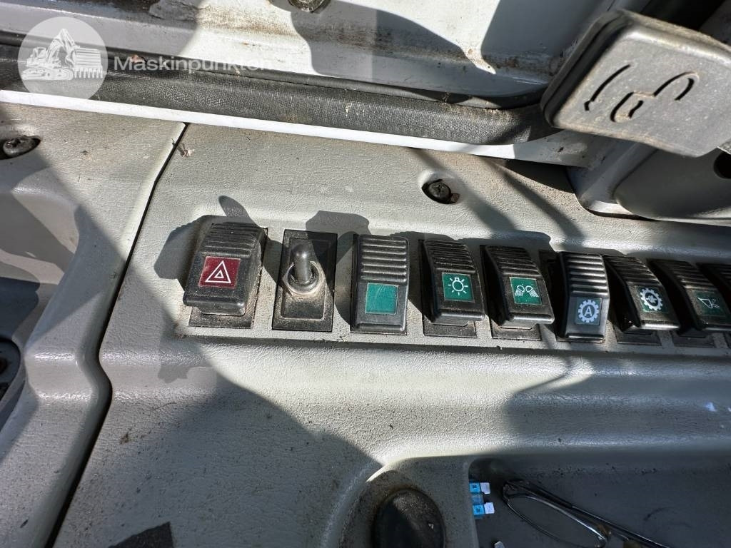 리스 Hyundai HL 730 TM-7  Hyundai HL 730 TM-7 : 사진 26