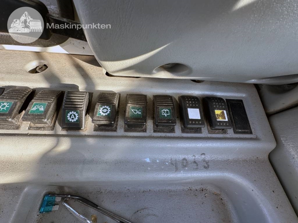 리스 Hyundai HL 730 TM-7  Hyundai HL 730 TM-7 : 사진 27