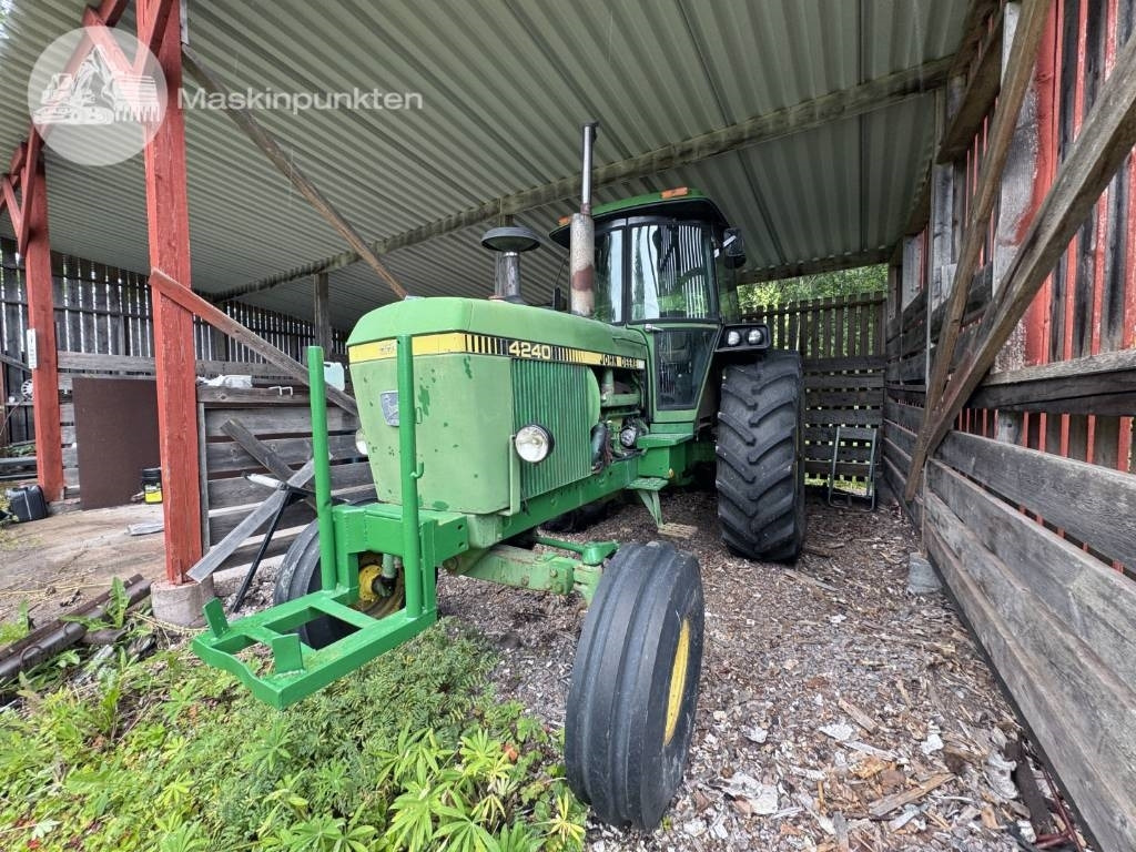 장궤형 트랙터 John Deere 4240 QR : 사진 1