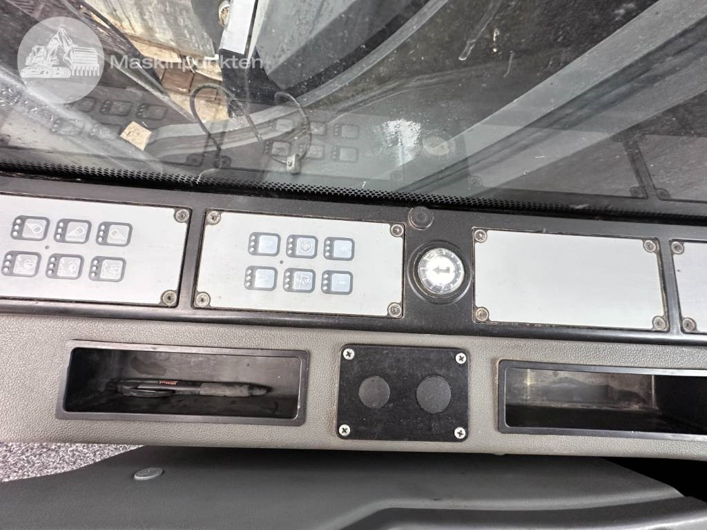 크롤러 굴삭기 Liebherr R 966 HD : 사진 23