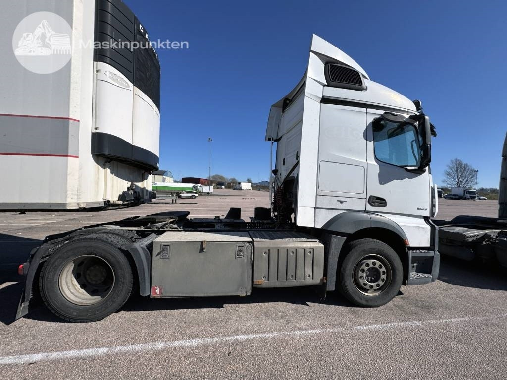 Mercedes-Benz Actros 1843 - 트랙터 유닛 : 사진 2 Mercedes-Benz Actros 1843 - 트랙터 유닛 : 사진 2