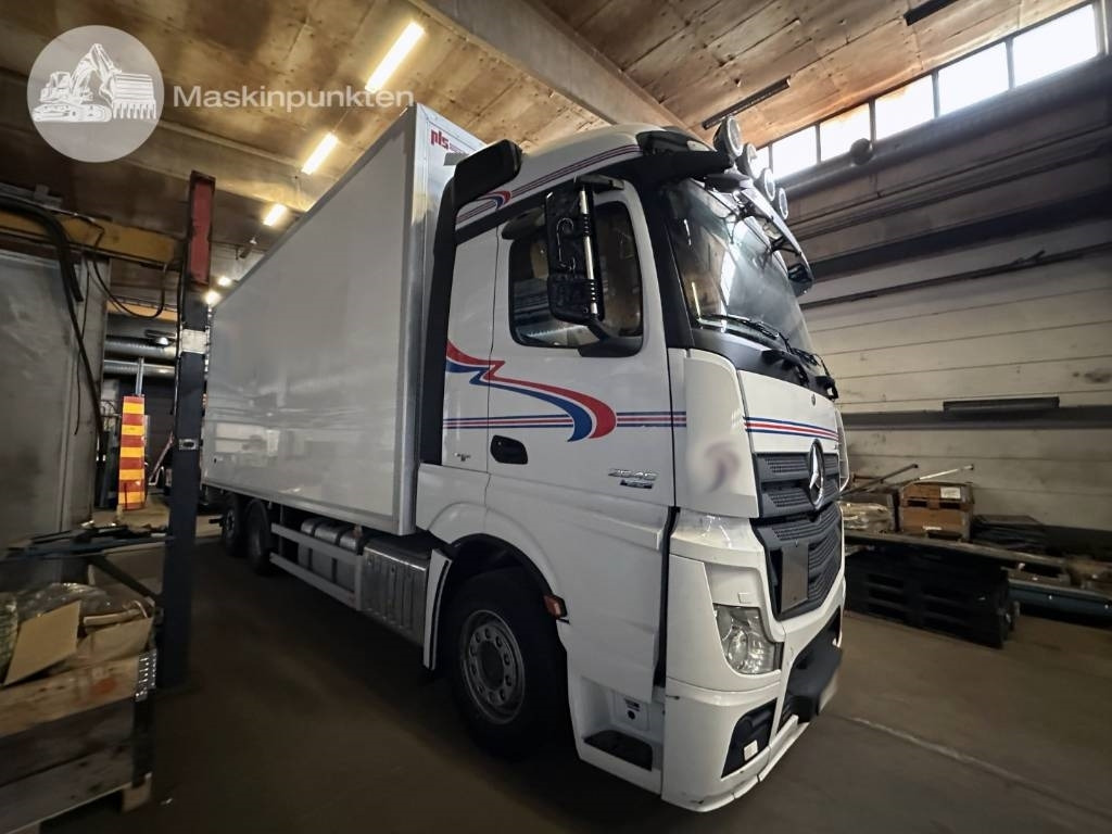 Mercedes-Benz Actros 2545 - 박스 트럭 : 사진 3 Mercedes-Benz Actros 2545 - 박스 트럭 : 사진 3