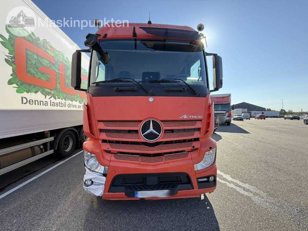 Mercedes-Benz Actros 2551 - 냉동탑차 : 사진 2 Mercedes-Benz Actros 2551 - 냉동탑차 : 사진 2