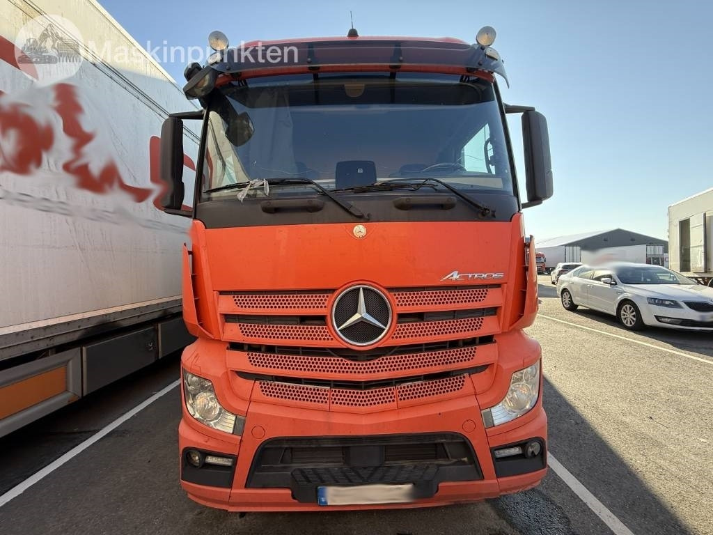Mercedes-Benz Actros 2551 - 냉동탑차 : 사진 2 Mercedes-Benz Actros 2551 - 냉동탑차 : 사진 2