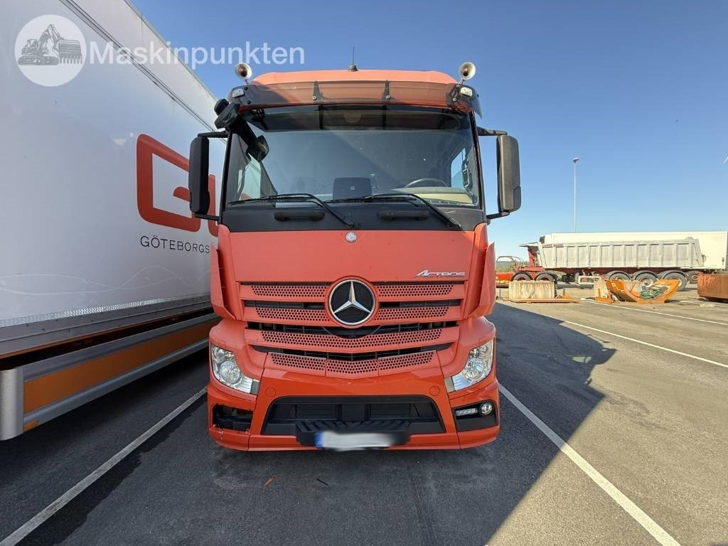 Mercedes-Benz Actros 2551 - 냉동탑차 : 사진 2 Mercedes-Benz Actros 2551 - 냉동탑차 : 사진 2