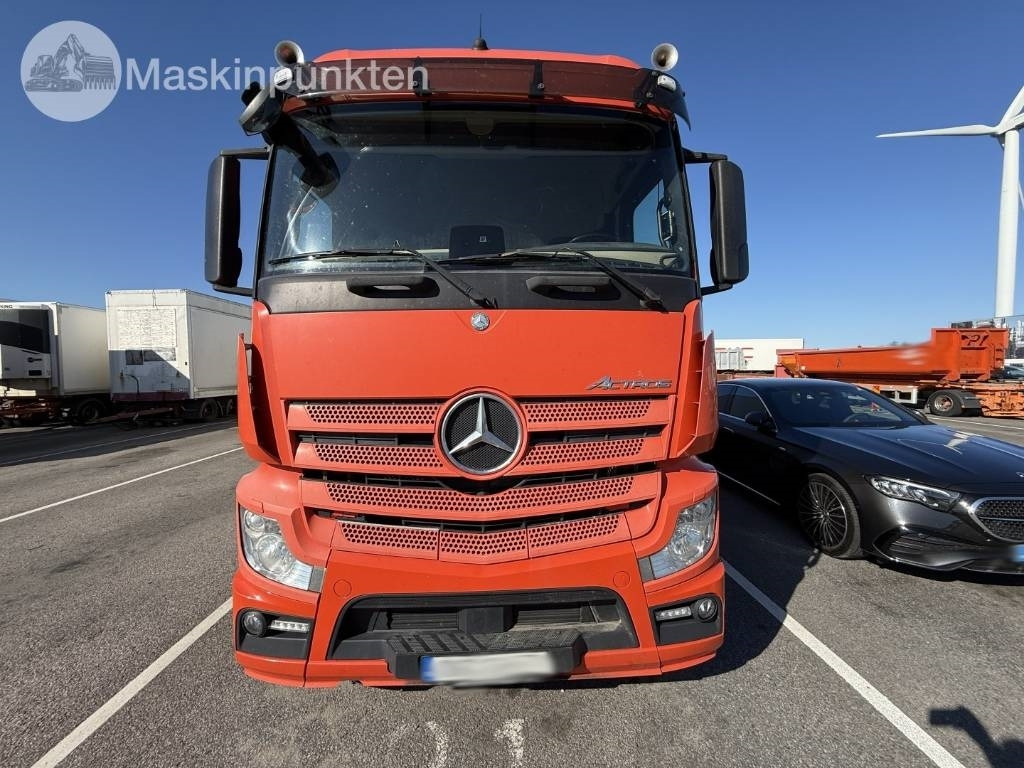 Mercedes-Benz Actros 2551 - 냉동탑차 : 사진 2 Mercedes-Benz Actros 2551 - 냉동탑차 : 사진 2