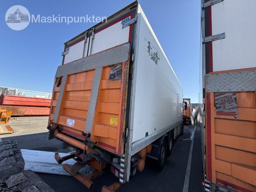 Mercedes-Benz Actros 2551 - 냉동탑차 : 사진 4 Mercedes-Benz Actros 2551 - 냉동탑차 : 사진 4