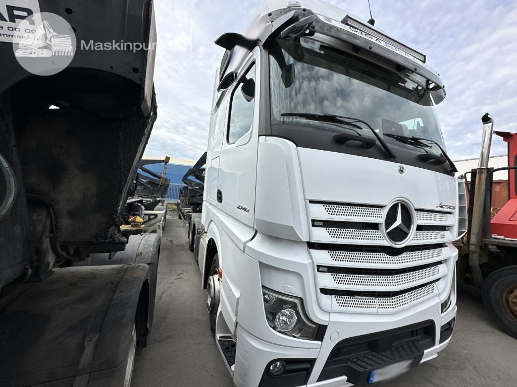 Mercedes-Benz Actros 2746 Puscher - 트랙터 유닛 : 사진 2 Mercedes-Benz Actros 2746 Puscher - 트랙터 유닛 : 사진 2