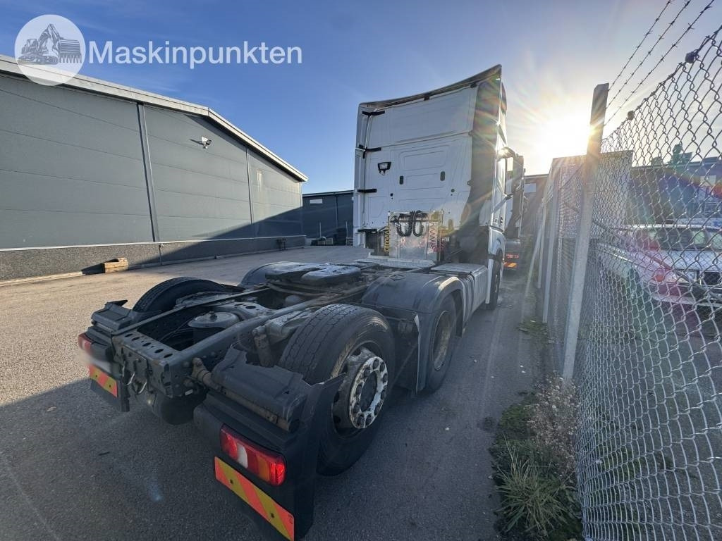 Mercedes-Benz Actros 963-4-C - 트랙터 유닛 : 사진 3 Mercedes-Benz Actros 963-4-C - 트랙터 유닛 : 사진 3