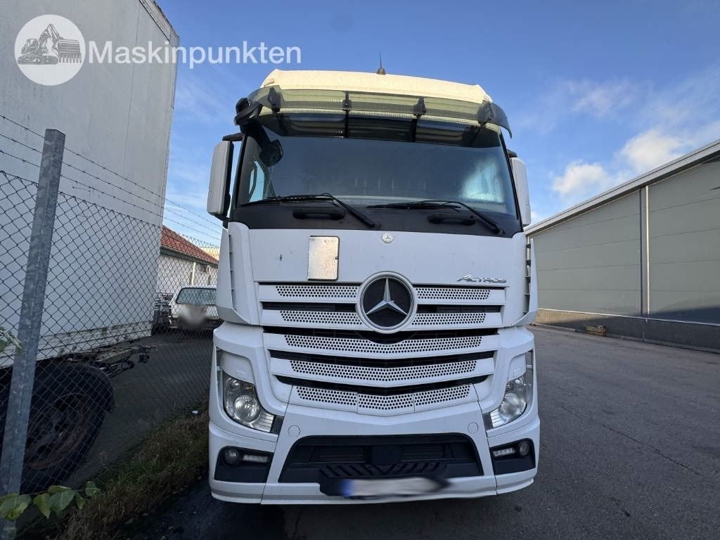 Mercedes-Benz Actros 963-4-D - 트랙터 유닛 : 사진 4 Mercedes-Benz Actros 963-4-D - 트랙터 유닛 : 사진 4