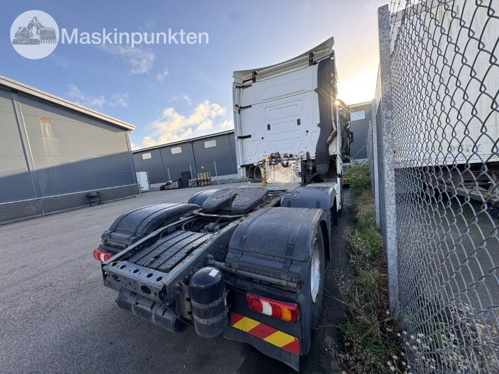 Mercedes-Benz Actros 963-4-D - 트랙터 유닛 : 사진 3 Mercedes-Benz Actros 963-4-D - 트랙터 유닛 : 사진 3
