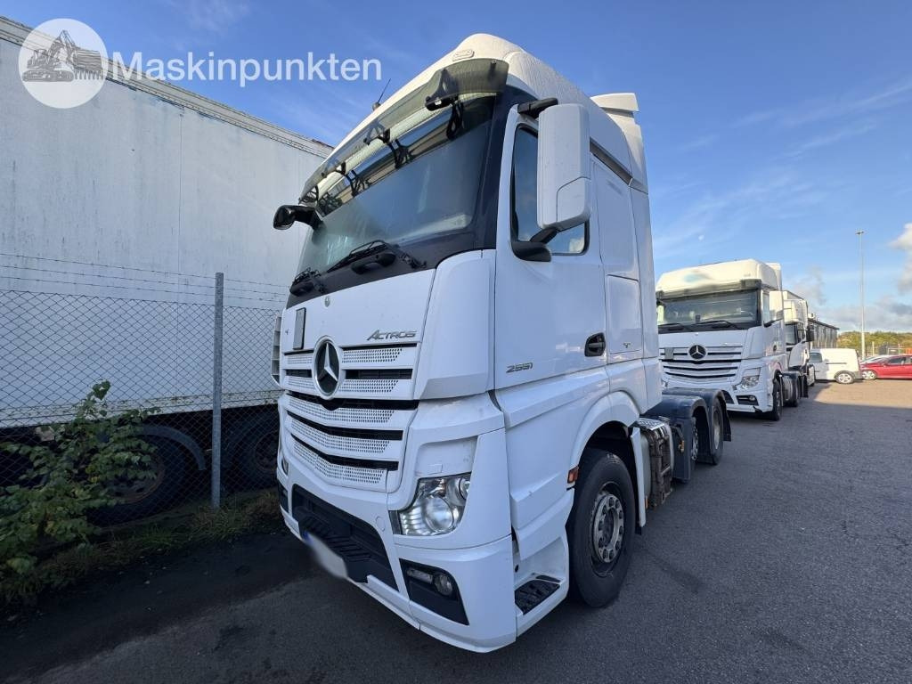 Mercedes-Benz Actros 963-4-D - 트랙터 유닛 : 사진 1 Mercedes-Benz Actros 963-4-D - 트랙터 유닛 : 사진 1