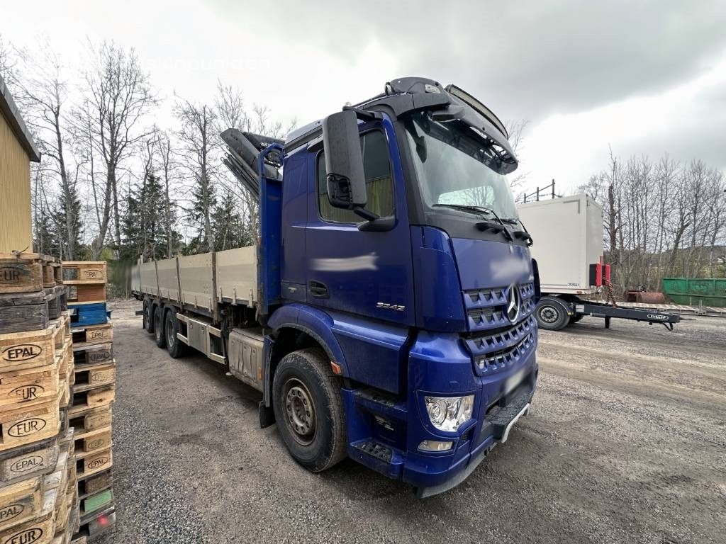 Mercedes-Benz Arocs 3242 - 크레인 트럭 : 사진 3 Mercedes-Benz Arocs 3242 - 크레인 트럭 : 사진 3