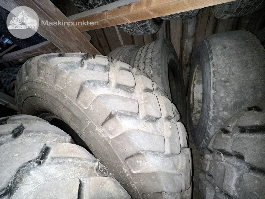Michelin 17.5R25 Hjullastardäck - 타이어 건설기계 용 : 사진 4 Michelin 17.5R25 Hjullastardäck - 타이어 건설기계 용 : 사진 4