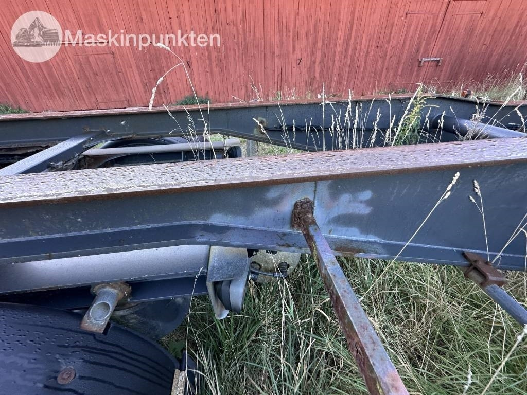 Mjölbysläpet SFL4-12,5-3 - 롤오프/ 스킵 트레일러 : 사진 5 Mjölbysläpet SFL4-12,5-3 - 롤오프/ 스킵 트레일러 : 사진 5