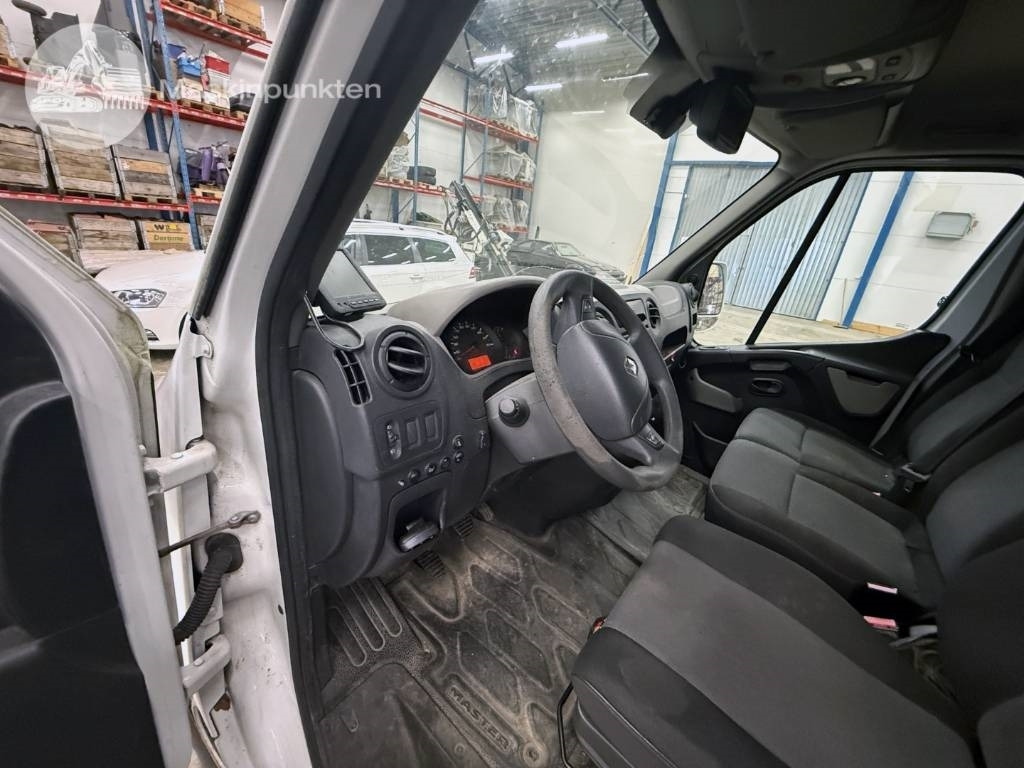 박스 밴 Renault Master 150 DCI : 사진 11