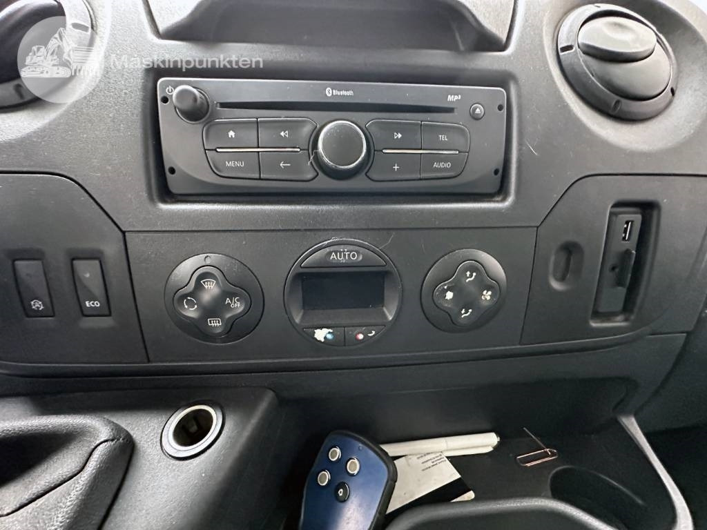 박스 밴 Renault Master 170 DCI : 사진 23