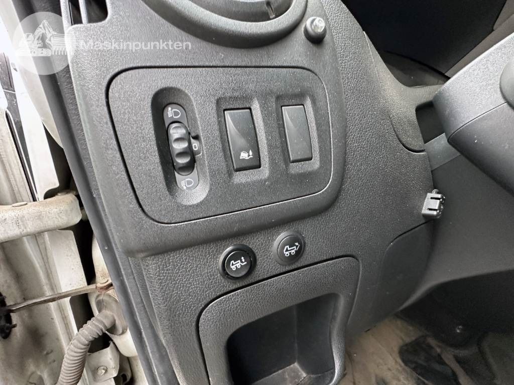 박스 밴 Renault Master 170 DCI : 사진 12
