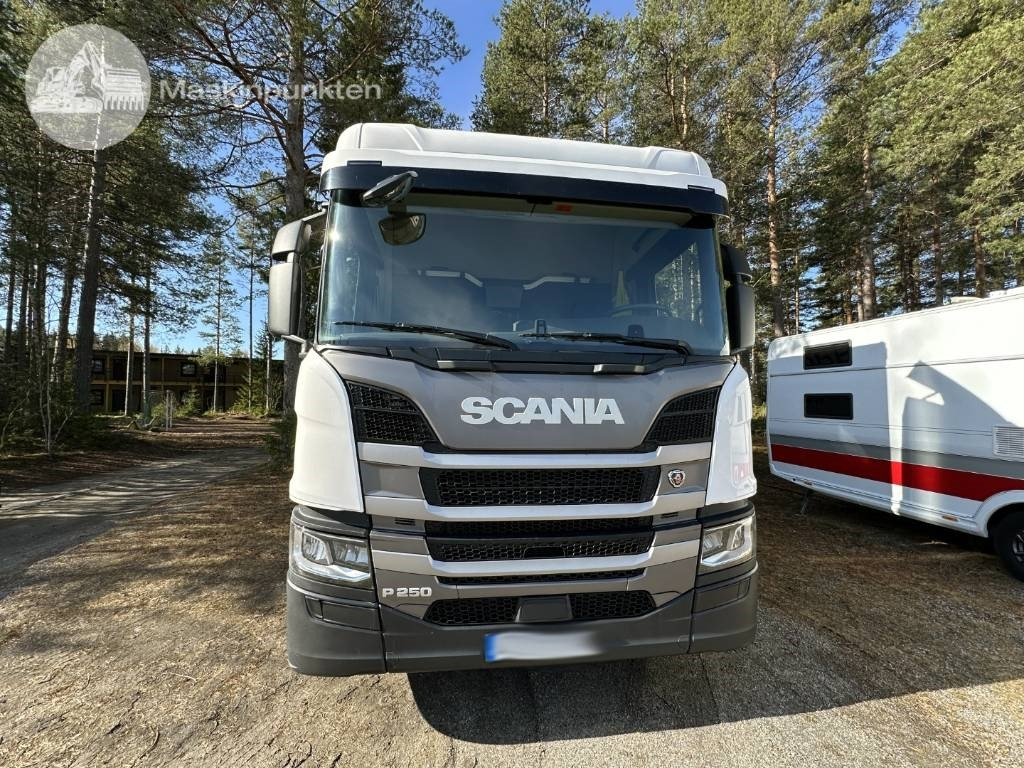 Scania P 250 - 박스 트럭 : 사진 2 Scania P 250 - 박스 트럭 : 사진 2