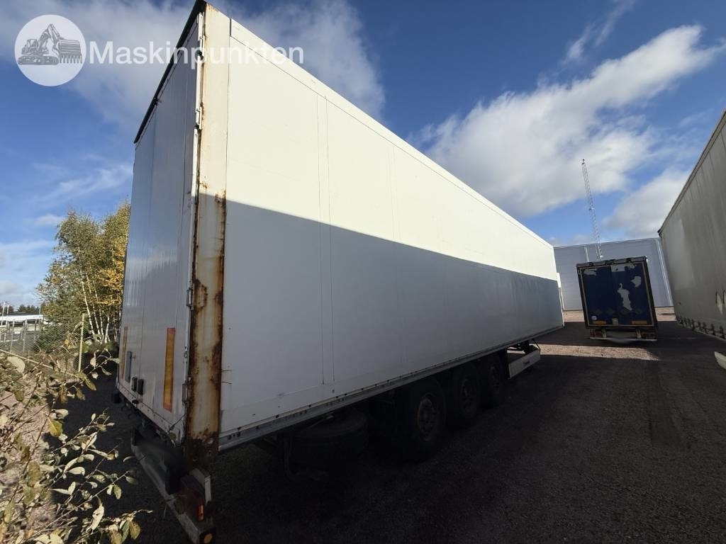 Schmitz SKO 24 - 밀폐형 박스 세미 트레일러 : 사진 4 Schmitz SKO 24 - 밀폐형 박스 세미 트레일러 : 사진 4