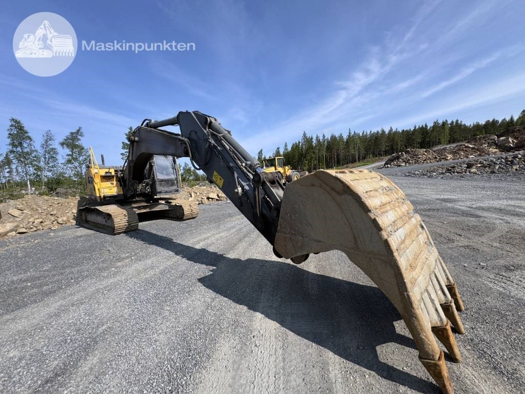 Volvo EC 250 E N L - 크롤러 굴삭기 : 사진 5 Volvo EC 250 E N L - 크롤러 굴삭기 : 사진 5