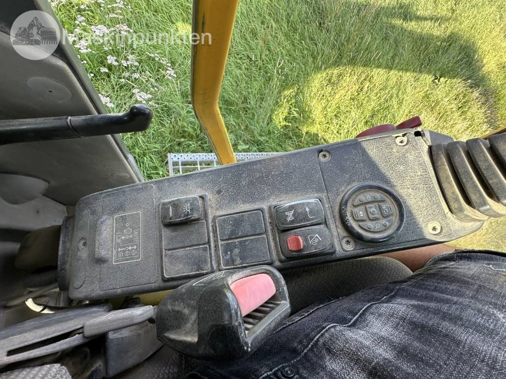 크롤러 굴삭기 Volvo EC 290 C L : 사진 17