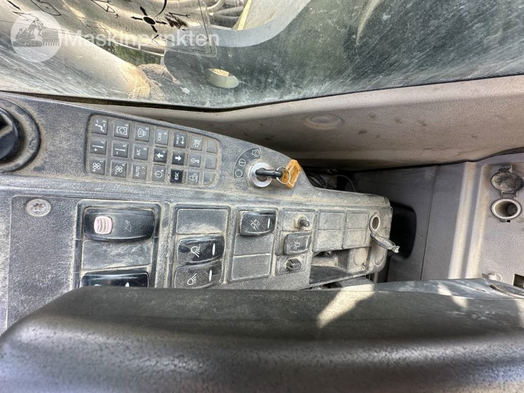 크롤러 굴삭기 Volvo EC 290 C L : 사진 20