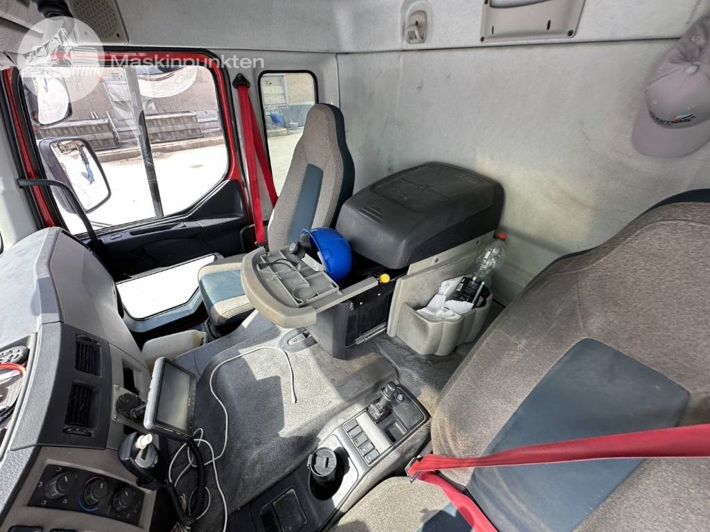 콘크리트 믹서 트럭 Volvo FE 320 : 사진 17