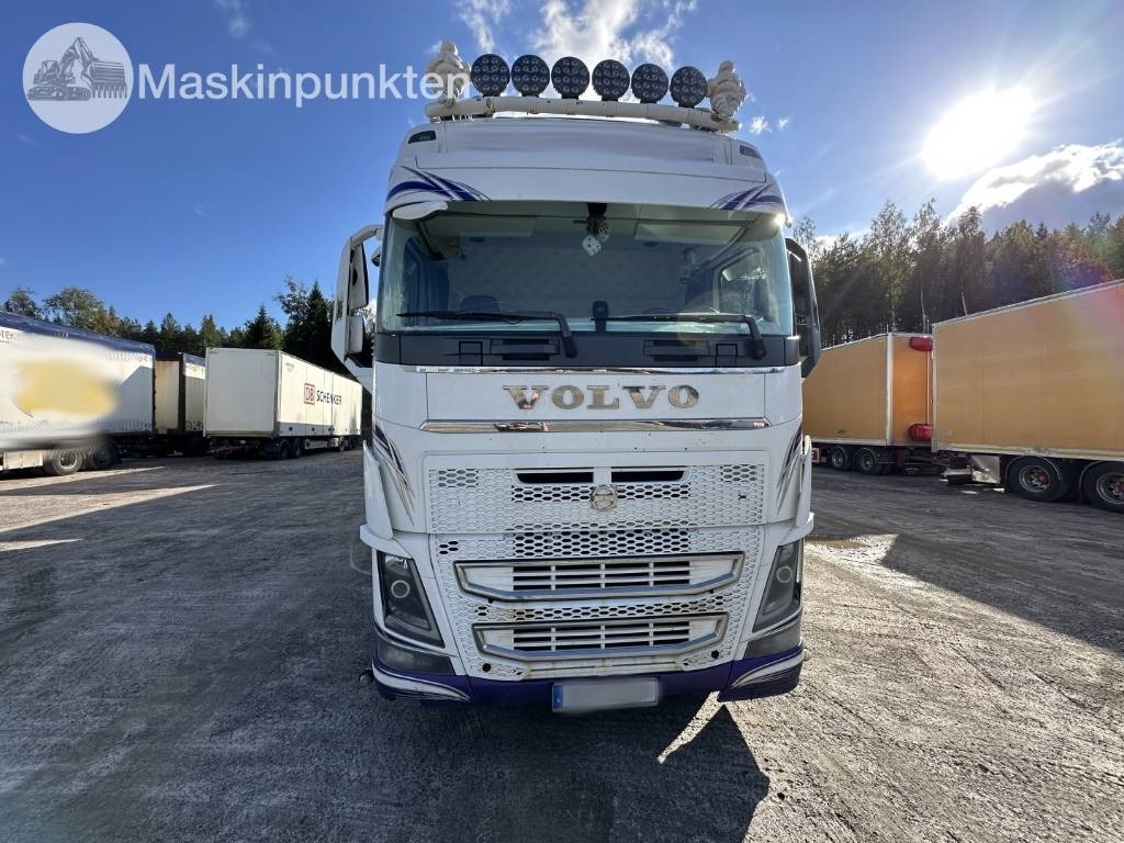 Volvo FH 16 750  - 박스 트럭 : 사진 3 Volvo FH 16 750  - 박스 트럭 : 사진 3
