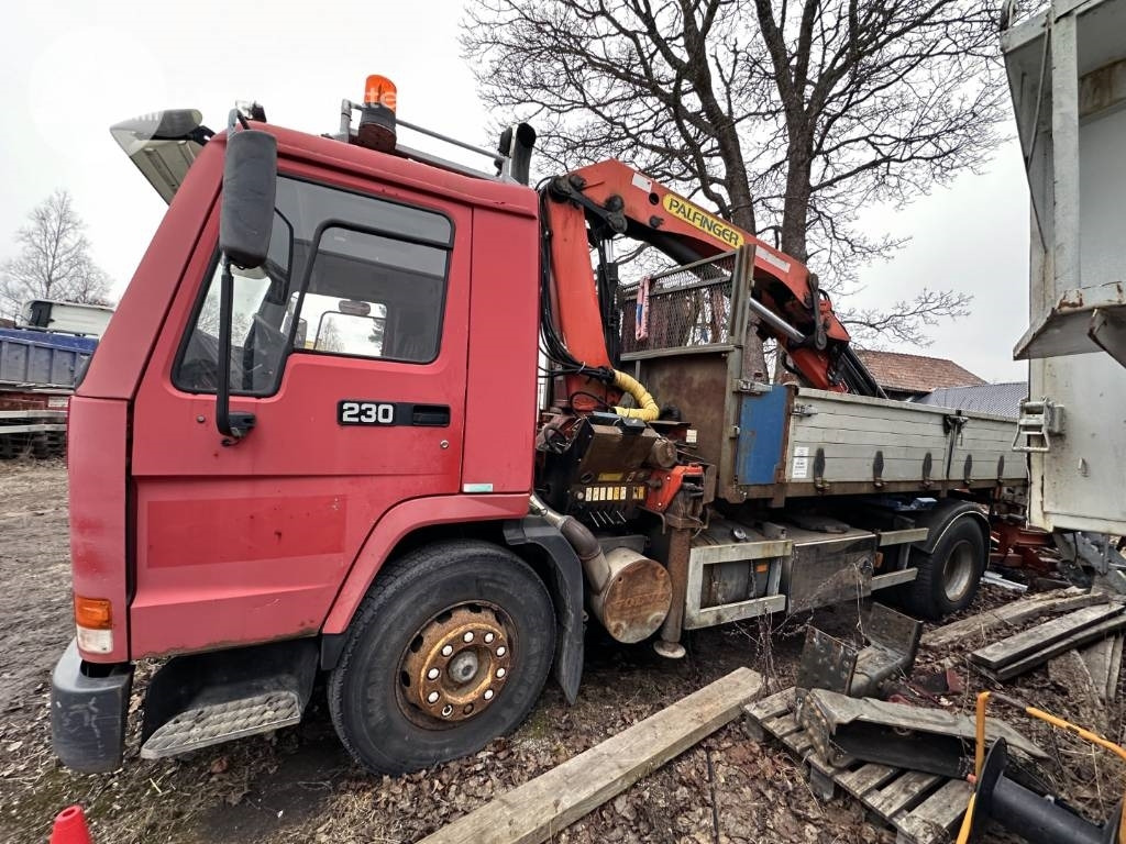 Volvo FL7 - 크레인 트럭 : 사진 2 Volvo FL7 - 크레인 트럭 : 사진 2