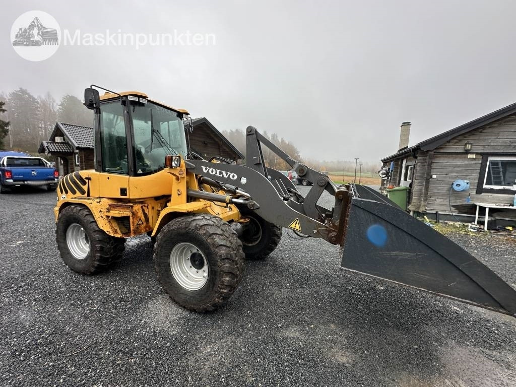 Volvo L 35 B - 휠 로더 : 사진 3 Volvo L 35 B - 휠 로더 : 사진 3