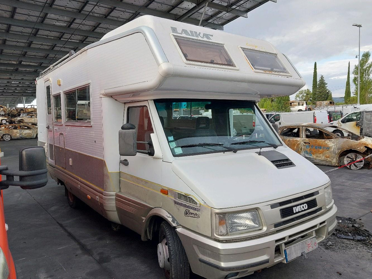 IVECO LAIKA 35.12 CAMPING 122 - 알코브 모터홈 : 사진 2 IVECO LAIKA 35.12 CAMPING 122 - 알코브 모터홈 : 사진 2