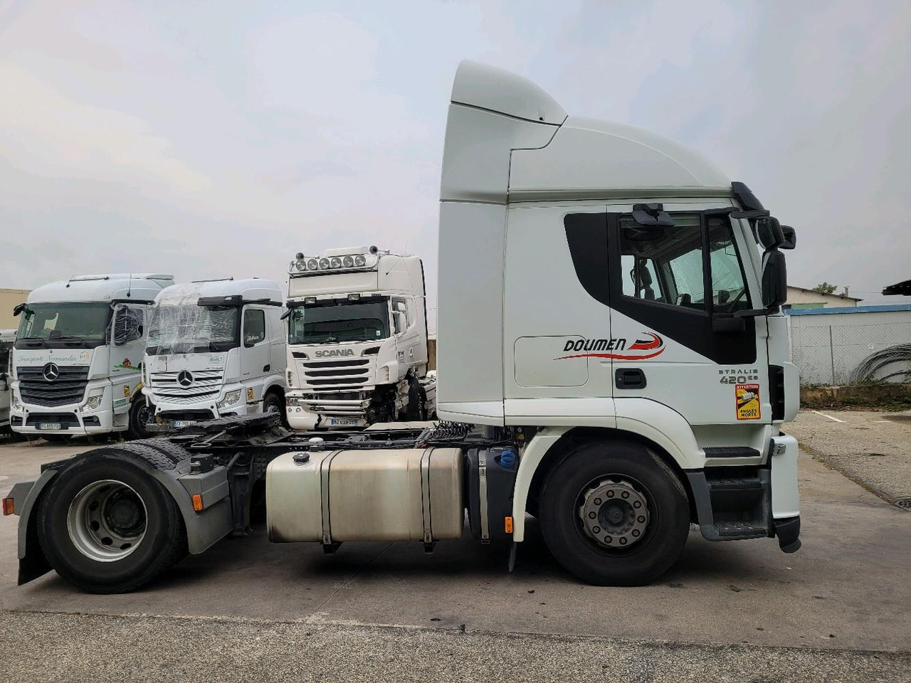 IVECO STRALIS 440S42 4X2 - 트랙터 유닛 : 사진 3 IVECO STRALIS 440S42 4X2 - 트랙터 유닛 : 사진 3