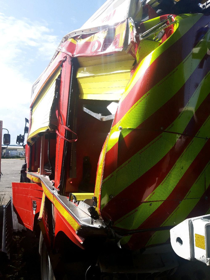 RENAULT D 4X4 TOUT-TERRAIN INCENDIE - 소방차 : 사진 4 RENAULT D 4X4 TOUT-TERRAIN INCENDIE - 소방차 : 사진 4