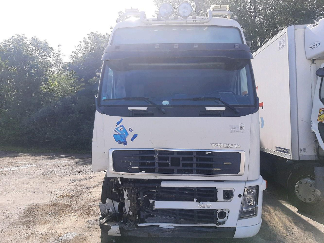 VOLVO FH 480 PORTEUR - 박스 트럭 : 사진 2 VOLVO FH 480 PORTEUR - 박스 트럭 : 사진 2