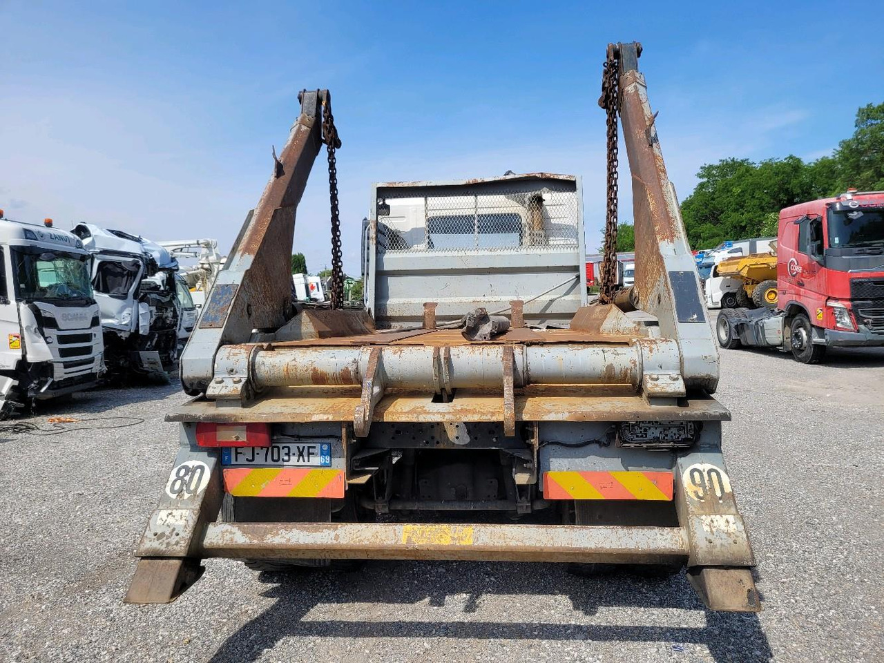 VOLVO FM 300 E4 4X2 - 스킵 로더 트럭 : 사진 5 VOLVO FM 300 E4 4X2 - 스킵 로더 트럭 : 사진 5