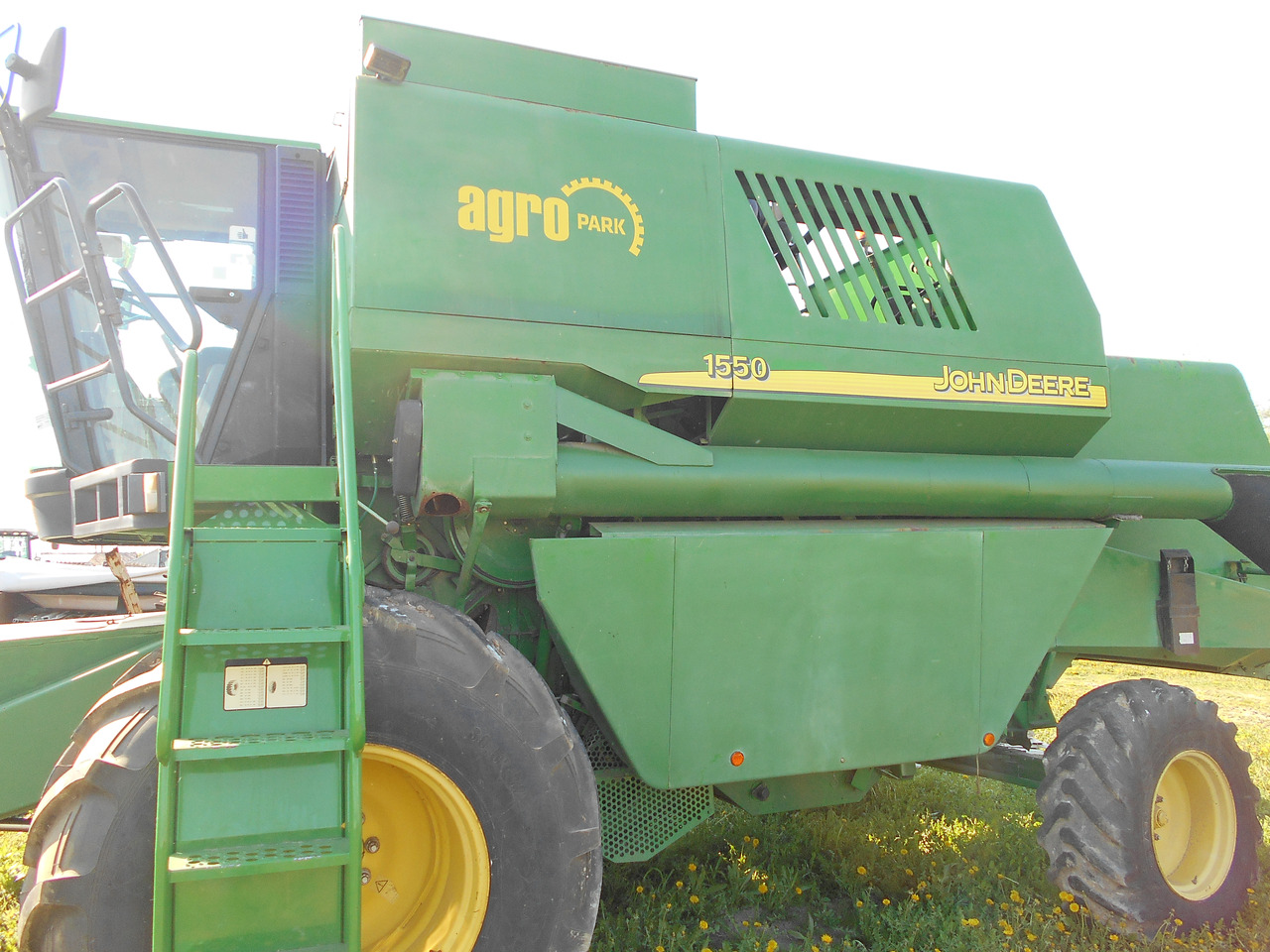 John Deere 1550 - 목초수확기 : 사진 2 John Deere 1550 - 목초수확기 : 사진 2